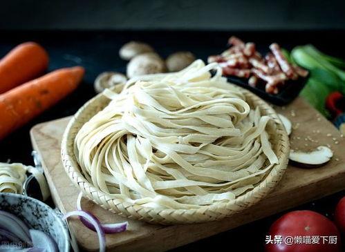 全家带凳子吃瓜免费观看大结局,共享欢乐时光  第3张