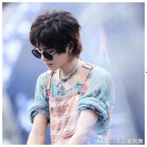 娱乐圈最新小八卦爆料文,明星恋情曝光，幕后真相竟如此惊人！  第3张