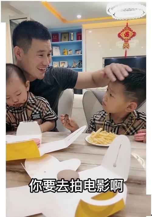 爆料驻村小哥哥视频大全,揭秘乡村生活点滴  第3张