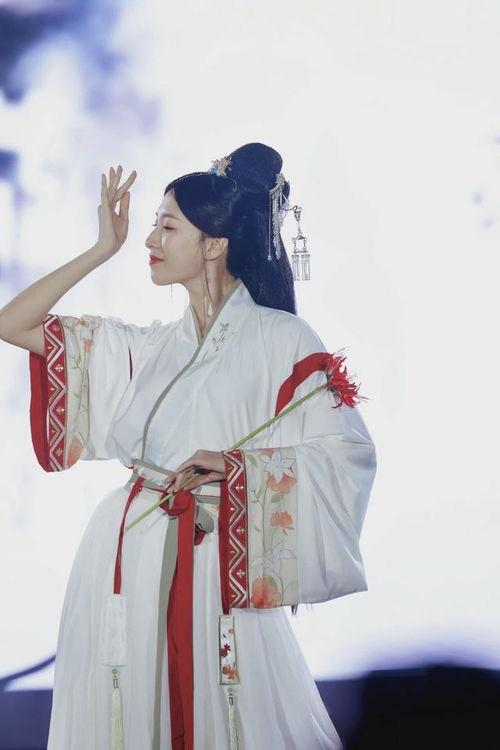 明星穿汉服爆料视频合集,明星演绎汉服风采视频合集